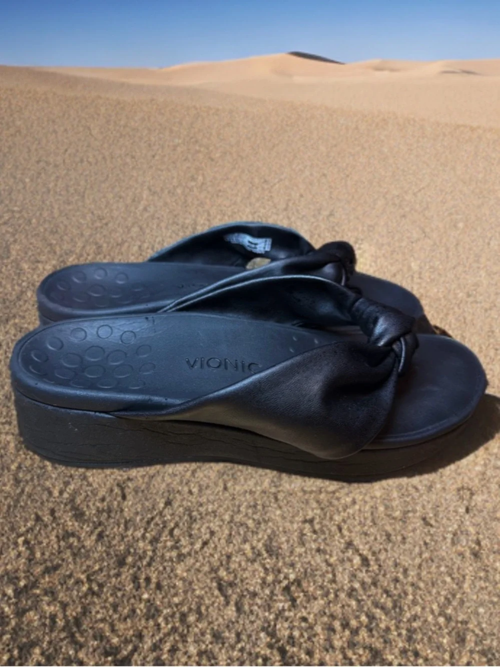 Size 7 Vionic Rosalind Comfort Knotted Thong-Style Walking Sandals